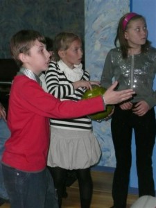 Vladik, Vicka, and Tanya